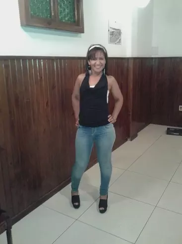 Mujer de 44 busca hombre para hacer pareja en Montevideo, Uruguay