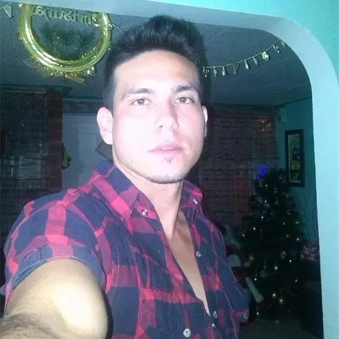 Chico de 33 busca chica para hacer pareja en Bucaramanga, Colombia