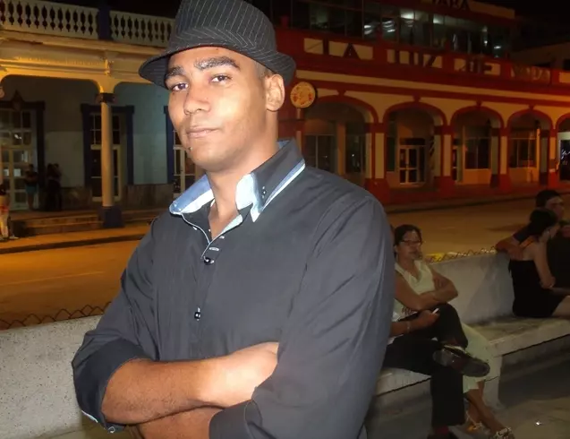 Chico de 34 busca chica para hacer pareja en Holguín, Cuba