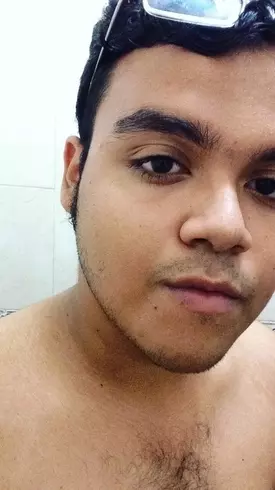 Chico de 26 busca chica para hacer pareja en Guayaquil, Ecuador