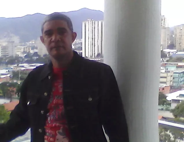 Hombre de 59 busca mujer para hacer pareja en Caracas, Venezuela