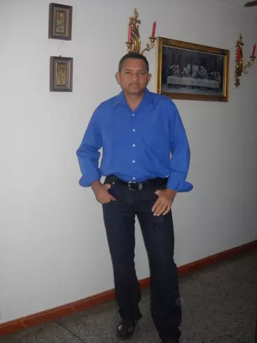 Hombre de 54 busca mujer para hacer pareja en GUARENAS, Venezuela
