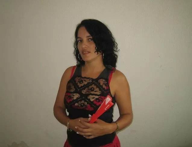 Mujer de 43 busca hombre para hacer pareja en Santa clara, Cuba