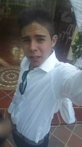 Chico de 25 busca chica para hacer pareja en Bucaramanga, Colombia