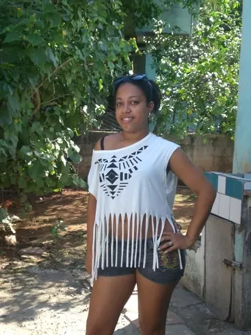 Chica de 27 busca chico para hacer pareja en La Habana, Cuba