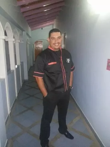 Hombre de 40 busca mujer para hacer pareja en Maracaibo, Venezuela