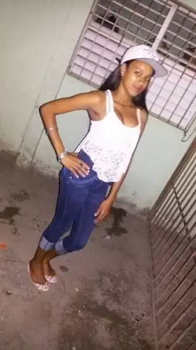 Chica de 26 busca chico para hacer pareja en San cristobal, República Dominicana