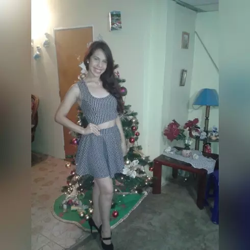 Chica de 26 busca chico para hacer pareja en GUAYANA, Venezuela