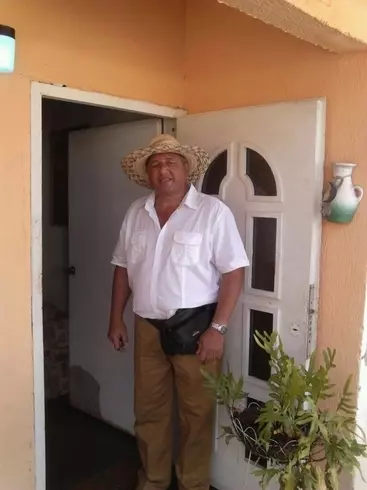 Hombre de 71 busca mujer para hacer pareja en Juan griego, Venezuela