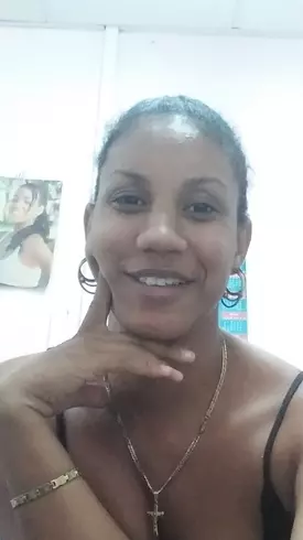 Chica de 34 busca chico para hacer pareja en Santa Clara, Cuba