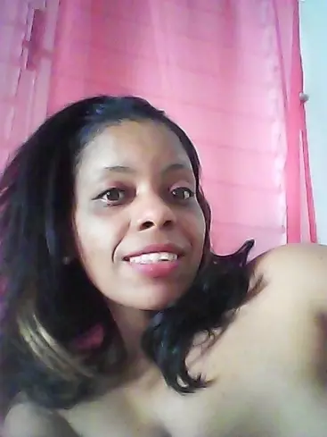 Mujer de 40 busca hombre para hacer pareja en Punta cana, República Dominicana