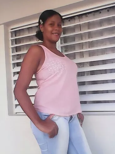 Chica de 32 busca chico para hacer pareja en Higuey, República Dominicana