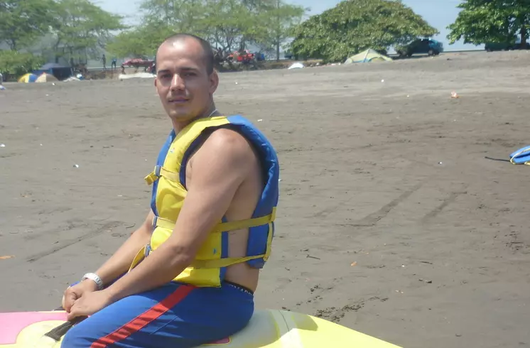 Hombre de 43 busca mujer para hacer pareja en san jose, Costa Rica