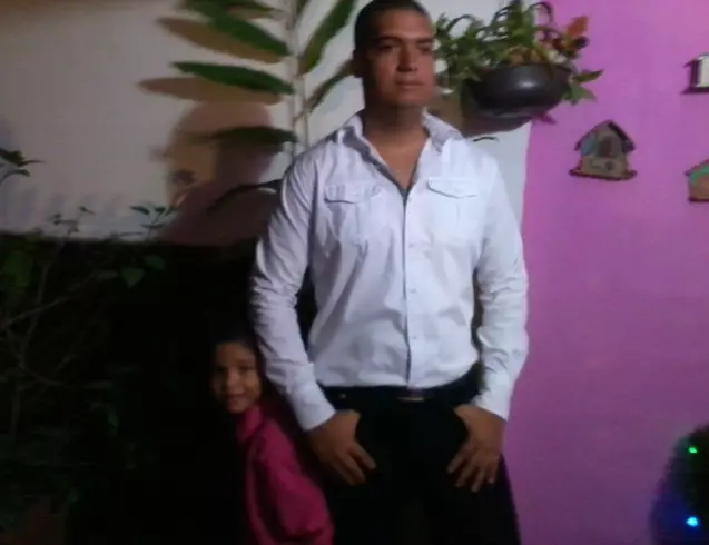 Chico de 31 busca chica para hacer pareja en Valencia, Venezuela