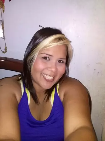 Mujer de 39 busca hombre para hacer pareja en Bolivar, Venezuela