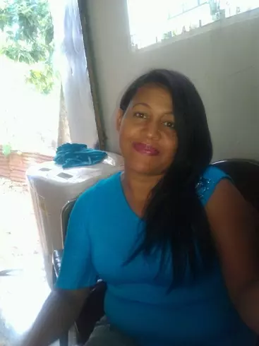 Mujer de 44 busca hombre para hacer pareja en Santiago de los caballeros, República Dominicana