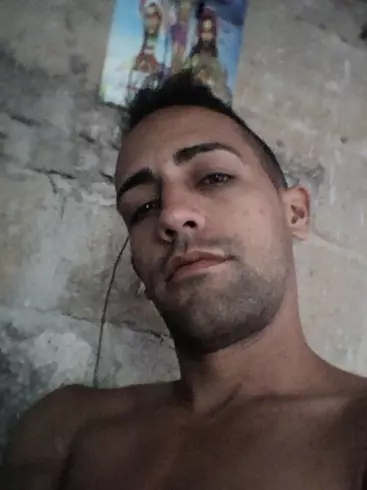 Chico de 34 busca chica para hacer pareja en Villa clara, Cuba