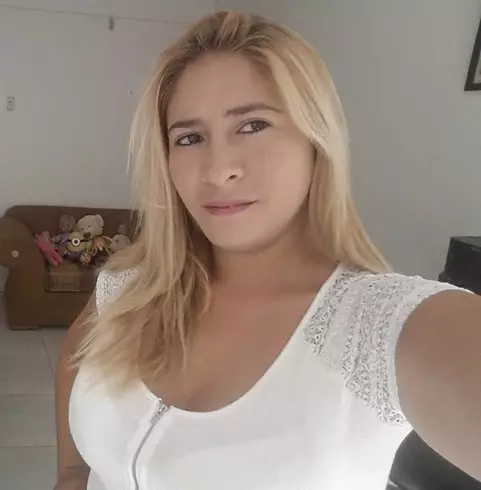 Mujer de 42 busca hombre para hacer pareja en Valencia, Venezuela
