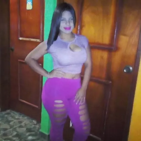 Chica de 25 busca chico para hacer pareja en Venezuela, Venezuela