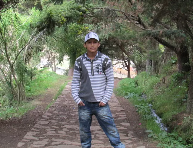 Chico de 29 busca chica para hacer pareja en Villa el salvador, Perú