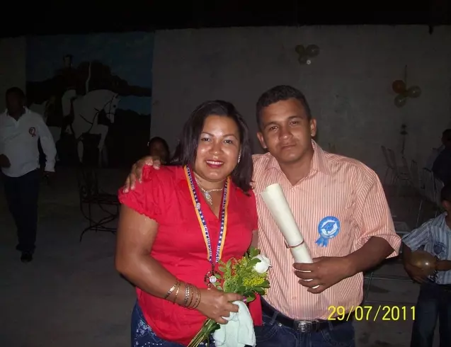 Chico de 31 busca chica para hacer pareja en GUAYANA, Venezuela