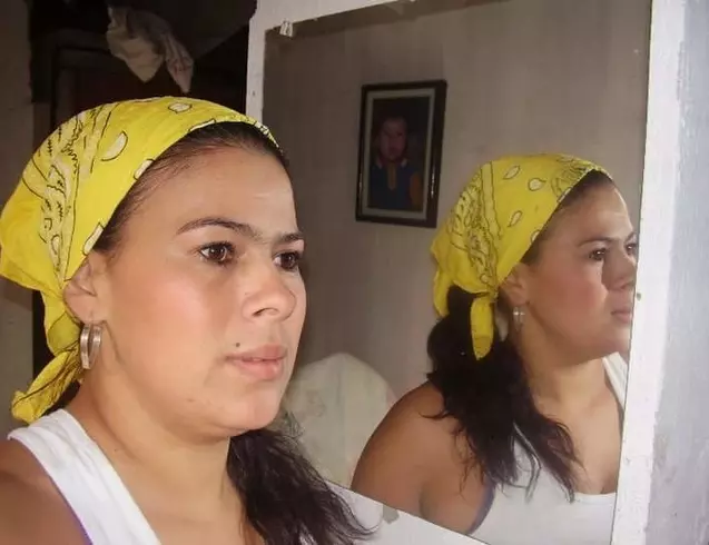 Mujer de 46 busca hombre para hacer pareja en Medellim, Colombia