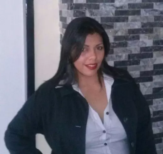 Mujer de 38 busca hombre para hacer pareja en Caracas, Venezuela