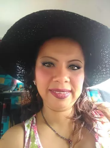 Mujer de 48 busca hombre para hacer pareja en Guayaquil, Ecuador