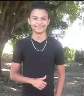 Chico de 25 busca chica para hacer pareja en La ceiba, Honduras