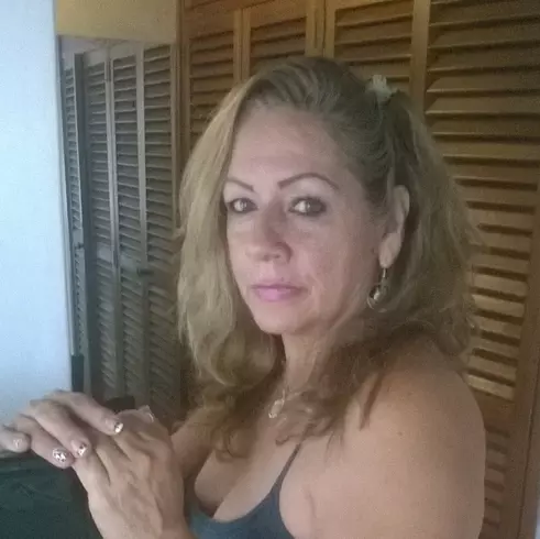 Mujer de 71 busca hombre para hacer pareja en San cristobal, Venezuela