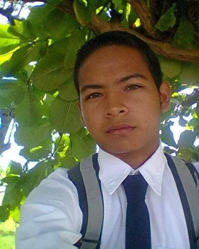 Chico de 26 busca chica para hacer pareja en Quito, Ecuador
