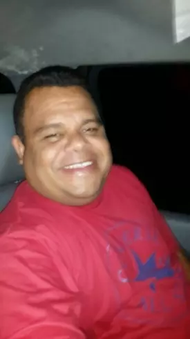 Hombre de 49 busca mujer para hacer pareja en Valencia, Venezuela
