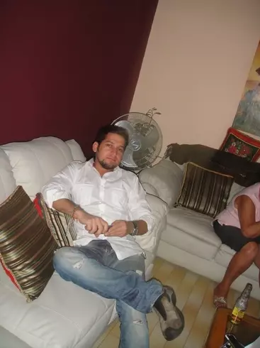 Hombre de 41 busca mujer para hacer pareja en El Cangrejo, Panamá