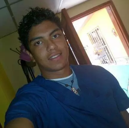 Chico de 30 busca chica para hacer pareja en San Juan de los morros, Venezuela