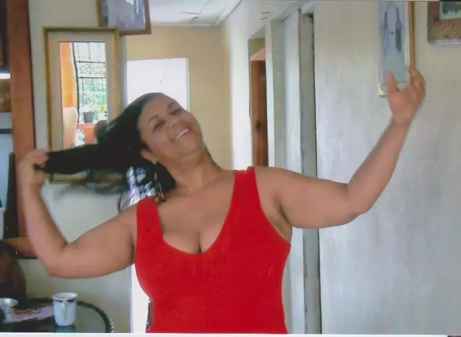 Mujer de 55 busca hombre para hacer pareja en Santiago, República Dominicana