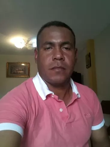 Hombre de 46 busca mujer para hacer pareja en Guayaquil, Ecuador