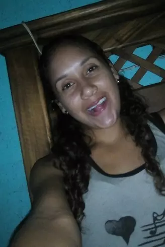Chica de 26 busca chico para hacer pareja en Maracay, Venezuela