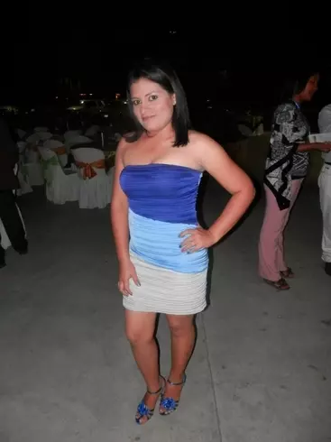 Mujer de 38 busca hombre para hacer pareja en Valencia, Venezuela