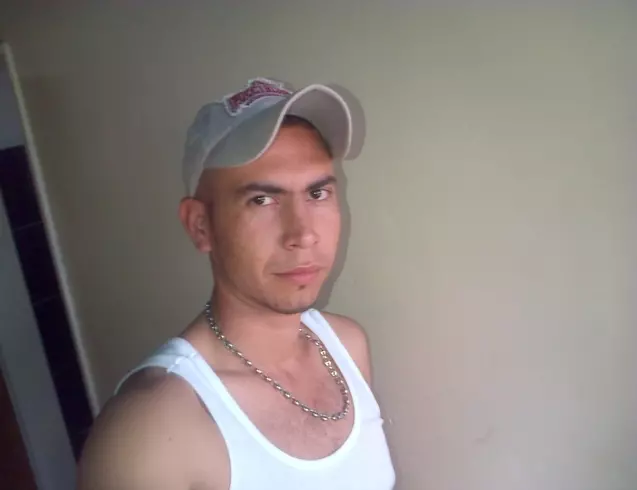 Chico de 33 busca chica para hacer pareja en Maracay, Venezuela