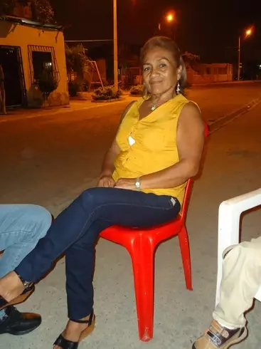 Mujer de 68 busca hombre para hacer pareja en Guayaquil, Ecuador