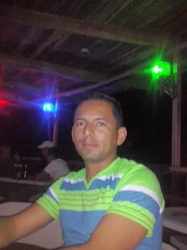 Hombre de 42 busca mujer para hacer pareja en Guanacaste, Costa Rica