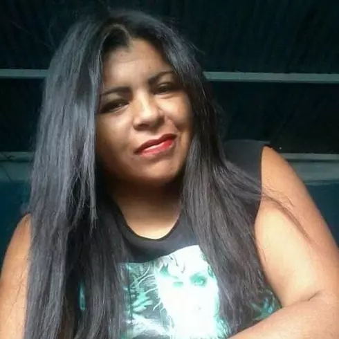 Mujer de 36 busca hombre para hacer pareja en Caracas, Venezuela