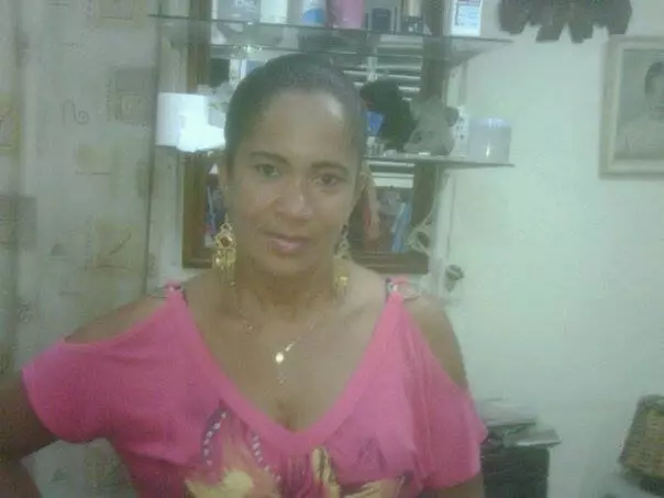 Mujer de 53 busca hombre para hacer pareja en Santiago, República Dominicana