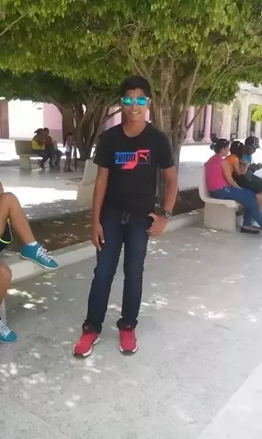Chico de 23 busca chica para hacer pareja en Manzanillo, Cuba