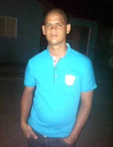 Chico de 34 busca chica para hacer pareja en Barahona, República Dominicana