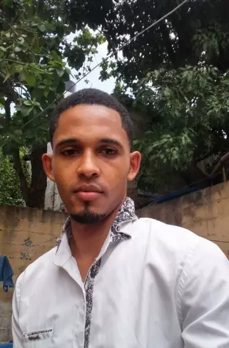 Chico de 31 busca chica para hacer pareja en Santiago, República Dominicana