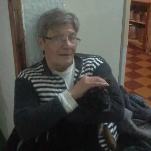 Mujer de 66 busca hombre para hacer pareja en Montevideo, Uruguay