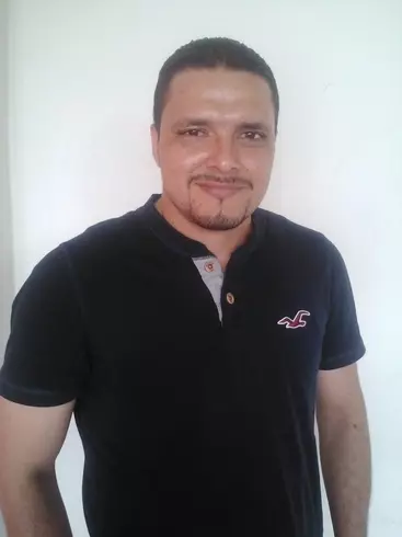 Hombre de 40 busca mujer para hacer pareja en San miguel, Salvador