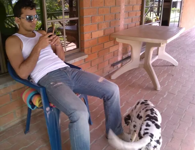 Chico de 34 busca chica para hacer pareja en Bucaramanga, Colombia