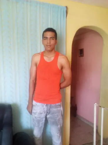 Chico de 30 busca chica para hacer pareja en SANTIAGO DE CUBA, Cuba